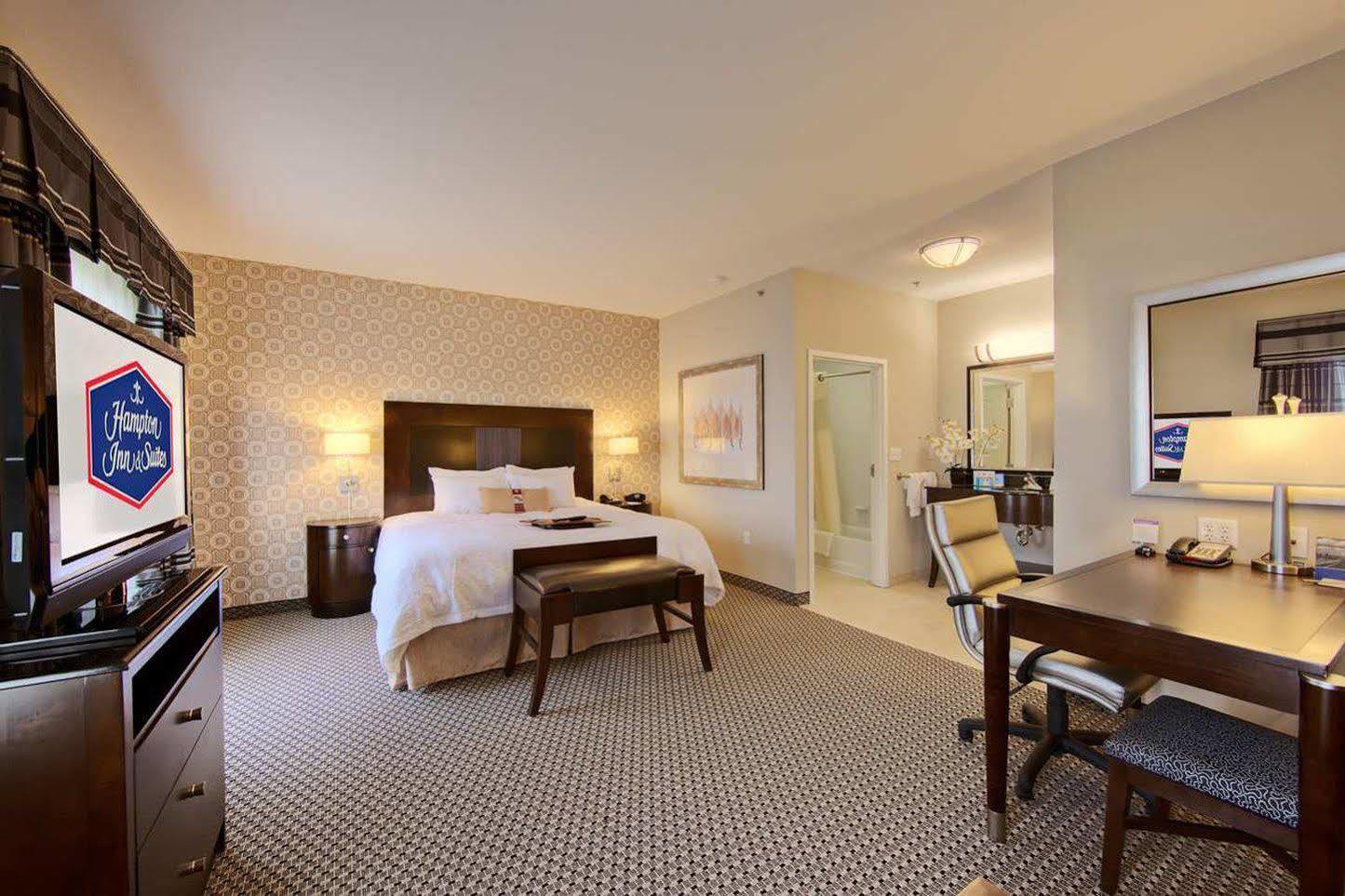 Hampton Inn & Suites Tupelo/Barnes Crossing Екстериор снимка